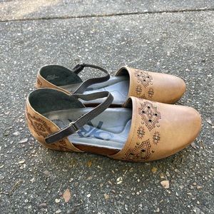 OTBT women's sandal size 8.5